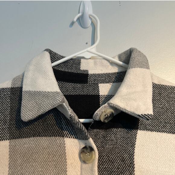 Plaid Shacket, Black/White/Gray, Women’s Medium – Oversized Fit - Picture 2 of 6
